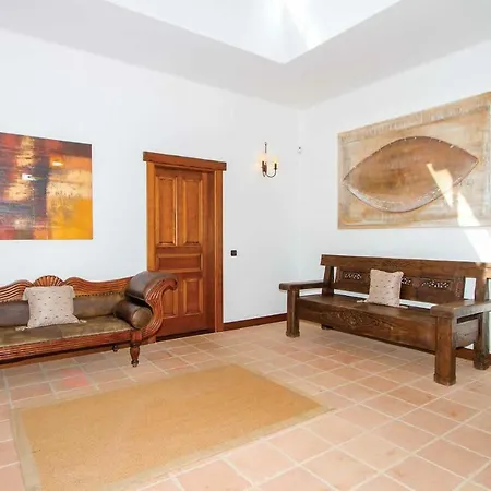 Playa Blanca Sleeps 10 Pool Air Con Wifi *