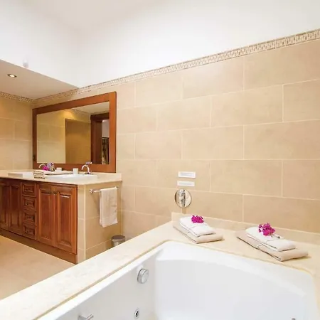 Villa Playa Blanca Sleeps 10 Pool Air Con Wifi Playa Blanca (Lanzarote)